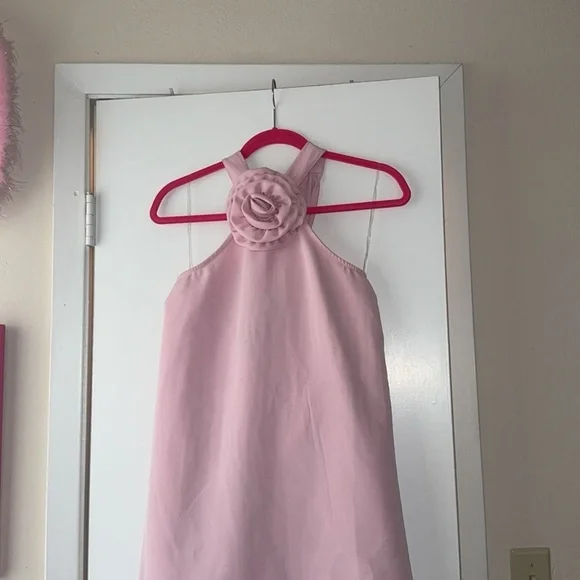 Flower choker halter dress - Picture 2 of 4